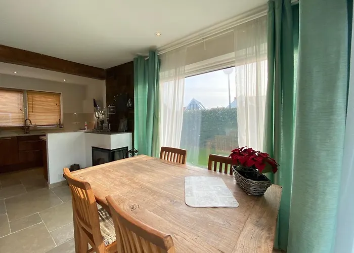 아파트 Op 't Landtweg 37 칼란트소그